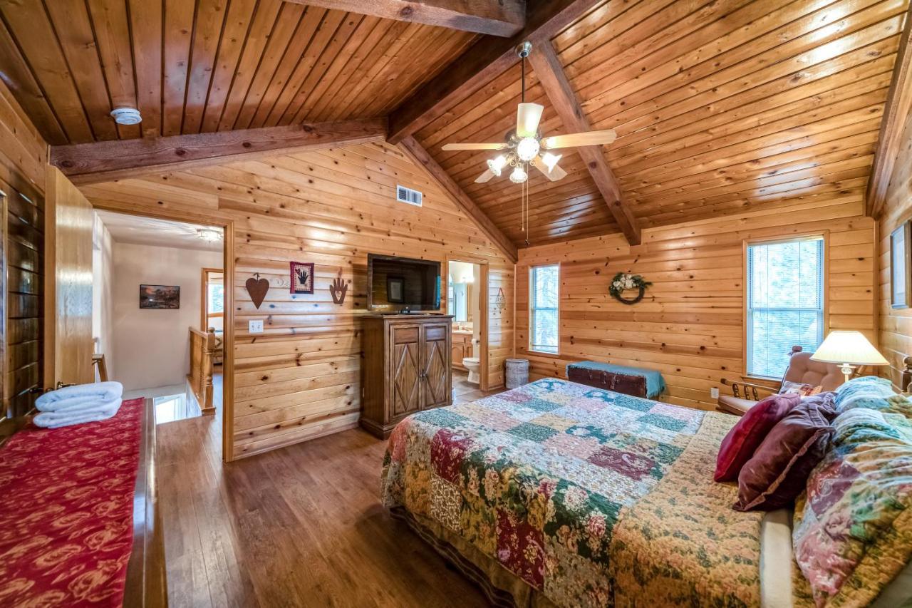 Black Bear Cabin Bass Lake Exteriör bild